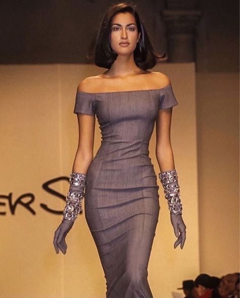 Yasmin Ghauri, Stile Kylie Jenner, Runway Moments, Yasmeen Ghauri, 90s Runway, 90s Runway Fashion, Runway Fashion Couture, 90s Supermodels, Design Moda