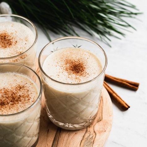 Easy & Authentic Puerto Rican Coquito - A Sassy Spoon Easy Coquito Recipe, Puerto Rican Coquito Recipe, How To Make Coquito, Coquito Drink, Puerto Rican Coquito, Puerto Rican Christmas, Bourbon Old Fashioned, Coquito Recipe, Coco Lopez