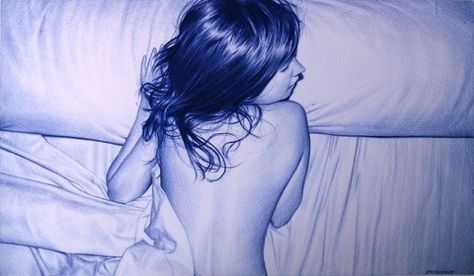 Sexy Ballpoint Pen Art (13 pieces) Bic Ballpoint Pen, Photorealistic Drawings, Stylo Art, Designer Couch, Ballpoint Pen Art, Bic Pens, Realistic Sketch, Ballpoint Pen Drawing, Pen Illustration