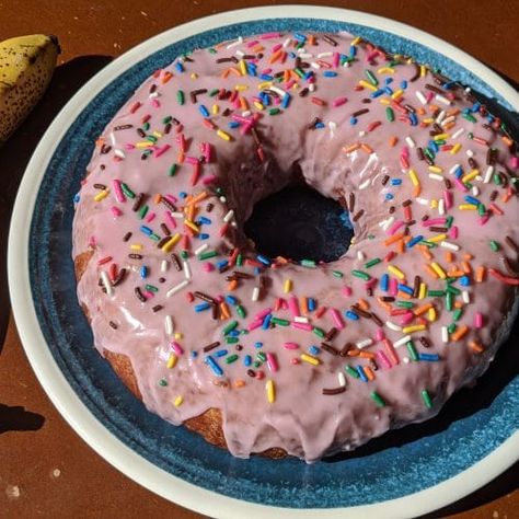 The Big Pink: The Giant Simpsons Donut From Universal Studios Lard Lad Giant Donut Recipe, The Simpsons Donut, Homer Simpson Donuts, Bakery Goodies, Simpsons Donut, Brioche Donuts, Big Donuts, Giant Donut, Donut King