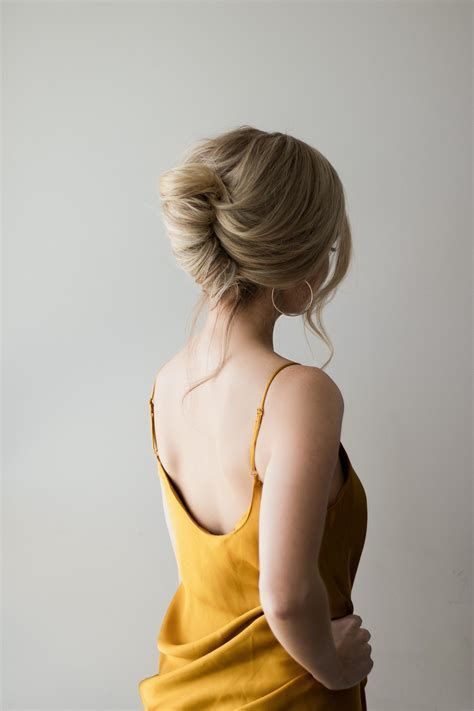 Coque Banana, French Roll Hairstyle, Elegance Hair, Trendy We Fryzurach, French Twist Updo, Wedding Hairstyles And Makeup, French Roll, Prom Hairstyle, Roll Hairstyle