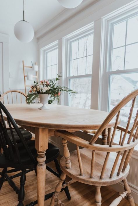 Small Farmhouse Breakfast Table, Fiddle Back Chair, Antique Wood Dining Table, Dining Room Oak Table, Refinished Antique Dining Table, Vintage Oval Dining Table, Dining Table Stain Colors, Antique Dining Table Makeover, Antique Dining Table Modern Chairs