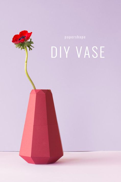 DIY Paper Flower Vase Sleeve with free template. The origami design looks so lovely and it is so easy to make (with pictures and how to video) / PaperShape #vases #paper #diyhomedecor