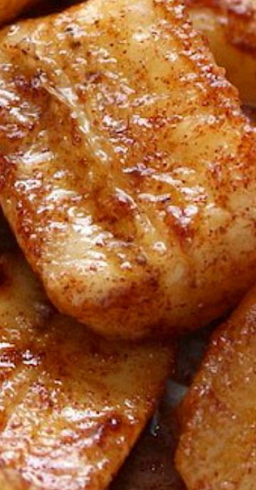 Baked Bananas Oven, Baked Banana Recipes, Easy Banana Dessert Recipes, Breakfast Recipes Fruit, Baked Fruit Recipes, Baked Bananas, Cinnamon Bananas, Banana And Cinnamon, Roasted Banana