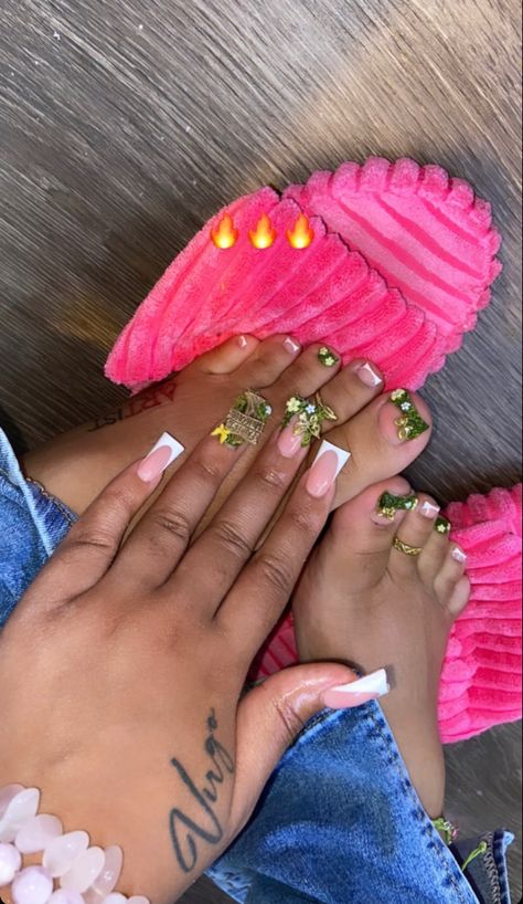 Toes And Nails Matching Color Combos, Matching Finger And Toe Nails, Nail And Feet Set Ideas, Nail And Toe Set, Matching Acrylic Nails And Toes, Acrylic Nails And Toes Matching, Nail And Toes Matching Ideas, Nails And Feet Set, Matching Nail And Toe Sets