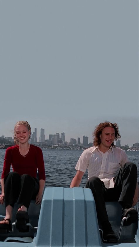 Kat Stratford Wallpaper, 10 Things I Hate About You Wallpers, Romcom Aesthetics, Chick Flicks, I Love Cinema, Movie Couples, Tv Couples, Romantic Movies, Romance Movies