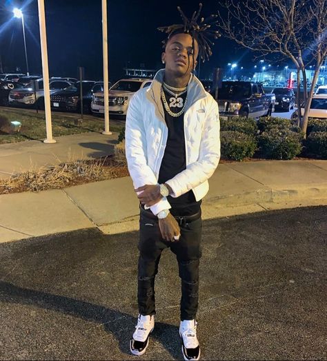 🖤🖤Love don’t love nobody 23 Concord 11 Outfit Men, Jordan 11 Outfit Men Style, Jordan 11 Concord Outfit, Concord 11 Outfit, Jordan 11 Outfit Men, Gang Drip, Rapper Drip, Hood Outfits, Sneakerhead Outfits