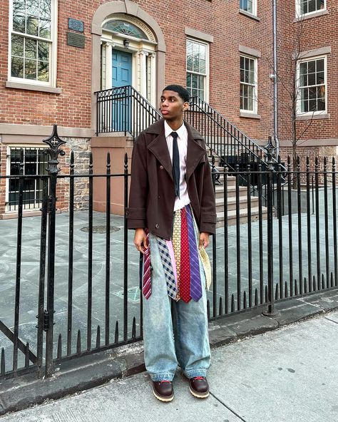 tie the loose ends 👔 #streetstyle #outfitinspo #ties #nycfashion #streetwear Necktie Skirt, Outfit Inspo Men, Formal Streetwear, Fashion Baggy, Famous Outfits, Fits Aesthetic, Men Street Fashion, Casual Outfit Inspiration, Thrifted Outfits