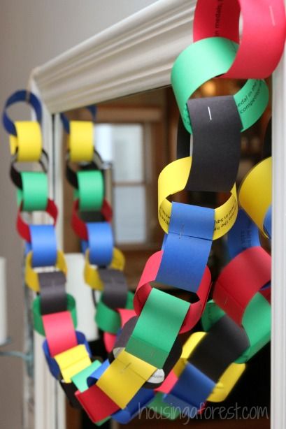 Count down to the Olympics. The PDF consists of 25 Olympic facts one for each ring of the chain. Paper Chain Countdown, Olympic Crafts, Paper Chain, The Olympics, For Kids, Reading, Chain, Wall