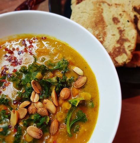 Indian Mulligatawny Soup - VeganEasy.org Gf Naan, Recipes Vegan Easy, Mulligatawny Soup Authentic, Mulligatawny Soup Recipe, Instant Pot Mulligatawny Soup, Soup Mulligatawny, Vegan Mulligatawny Soup, Mulligatawny Soup, Roasted Nuts