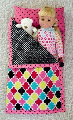 American Girl Doll Sleeping Bag, Sleeping Bag Pattern, Doll Sleeping Bag, American Girl Diy, Куклы American Girl, American Girl Doll Diy, American Girl Accessories, American Girl Doll Crafts, American Girl Stuff