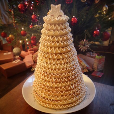 68. Speculoos Kransekake Christmas Tree Cake – Norwegian Ring Cake | Around the World in 80 Bakes Kransekake Recipe, Vanilla Shortbread, Norwegian Wedding, Short Bread, Norwegian Christmas, Ring Cake, Spanish Christmas, Cake Writing, Norwegian Food