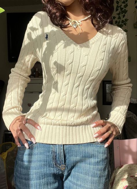 Elegant Modern Style, Cute Clothes Style, Pear Necklace Outfit, Fancy Ish Outfits, Pair Shape Body Outfits, Simple Elegant Outfits Casual, Effortless Chic Aesthetic, Collar Outfits For Women, New Preppy Outfits