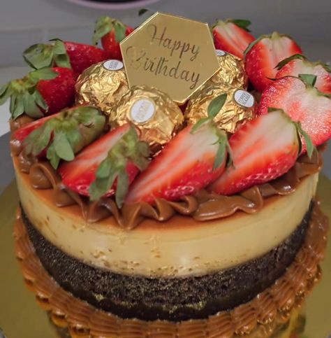 Chocoflan Decoration Ideas, Flan Ideas, Choco Flan, Flan Cake, Desert Decor, Bakery Business, Flan, Cake Decorating, Food And Drink