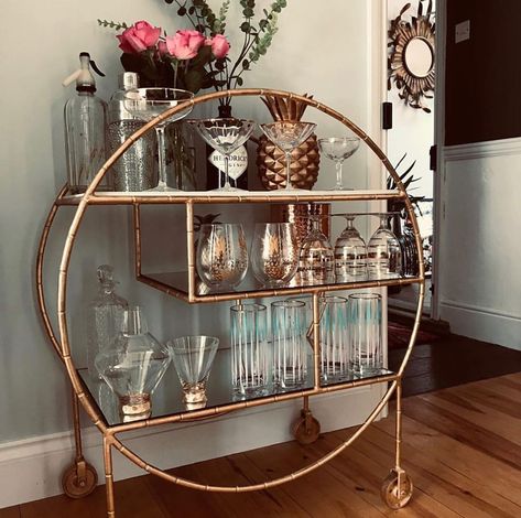 Bar Cart Inspo, Gold Bar Cart Styling, Vintage Drinks Trolley, Vintage Bar Cart, Gold Bar Cart, College House, Drink Cart, Rose Gold Bar, Vintage Bar Carts