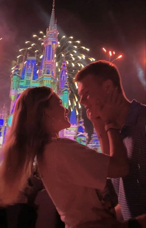 Magic Kingdom Couple, Couple Pictures At Disney, Disneyland Couples Pictures Aesthetic, Disneyworld Aesthetic Couple, Disneyland Photo Ideas Couples, Disneyland Couple Aesthetic, Disney World Engagement, Couples In Disney, Disney World Couple Aesthetic