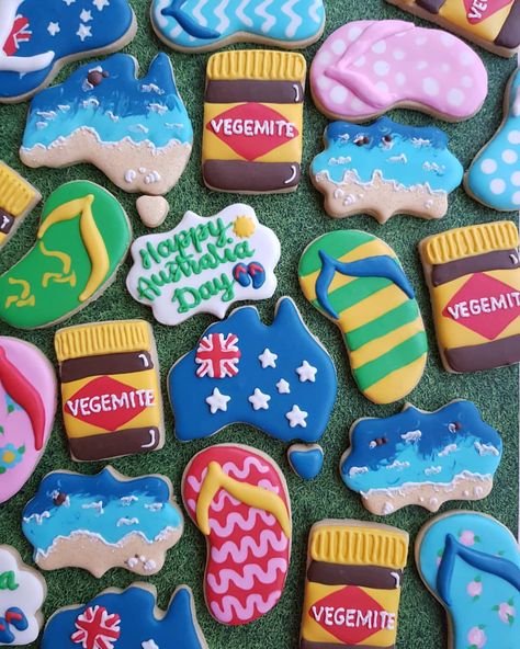 Happy Australia Day everyone! Fun fact: The emu and kangaroo is on the Australian coat of arms because they can't walk backwards, only moves forward. #australiaday #australiadaycookies #australiaday #cookies #australiaflag #beachcookies #beach #sandy #sandybeach #flipflopcookies #flipflops #thongs #Vegemite #strayaday #royalicingcookies #decoratedcookies #cookiedecorating #edibleart #instabeach #instasummer #instacookies #ourcookieadventure #cookieart #cookiesofinstagram #madewithlove #homemade Moving To Australia Party, Australia Day Decorations, Australia Day Food, Aussie Cupcakes, Australiana Party, Aussie Party, Australia Cake, Australian Coat Of Arms, Australian Party