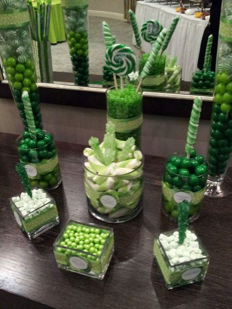 Green And Black Party Ideas, Emerald City Party, Green Candy Buffet, Sweet 16 For Boys, Green Quinceanera Theme, Emerald Green Wedding Theme, Yoda Birthday, City Party, Green Snacks