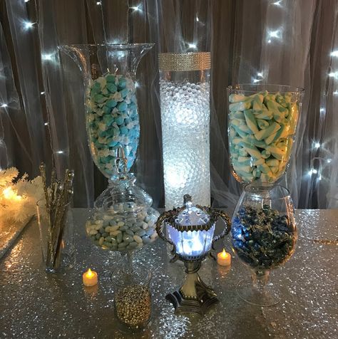 Harry Potter Yule Ball - Purple Chocolat Home Yule Ball Party, Yule Ball Aesthetic, Ravenclaw Yule Ball, Hogwarts Yule Ball, Harry Potter Yule Ball, Silver Tablecloth, Harry Potter Activities, Yule Tide, Harry Potter Goblet