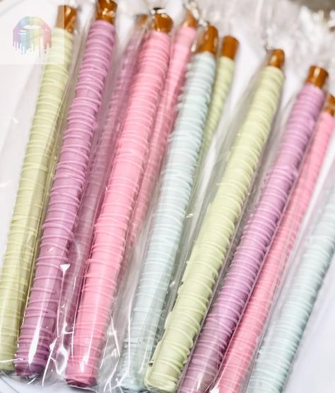 Lavender Pretzel Sticks, Pastel Pretzel Rods, Spring Chocolate Covered Pretzels, Pastel Chocolate Covered Pretzels, Ice Cream Birthday Party Theme, Pretzel Twists, Fairy Garden Birthday Party, Pretzel Sticks, Pretzel Rods