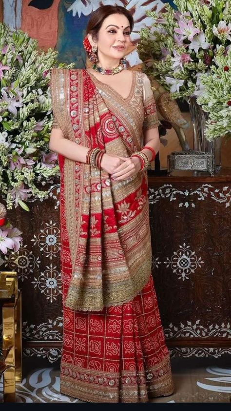 Best Indian Wedding Dresses, Draping Styles, Nita Ambani, Latest Bridal Lehenga, Saree Draping Styles, Saree Draping, Lehenga Designs Simple, Indian Bride Outfits, Saree Style