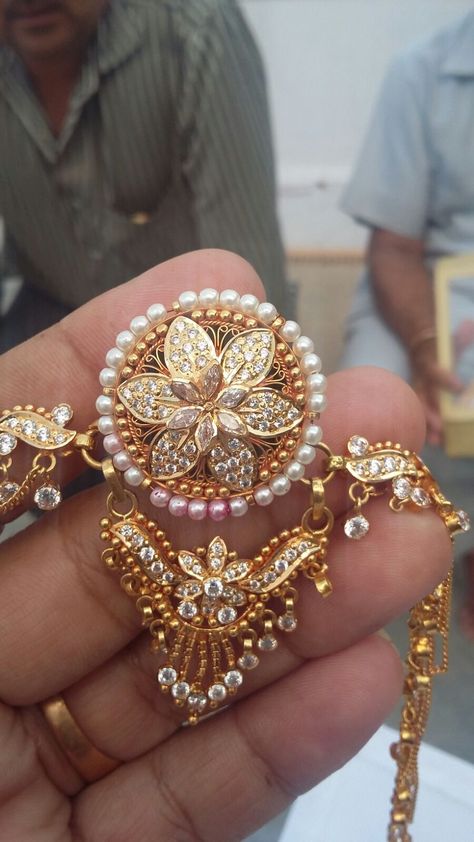 Rakhri-set by Dulhan Jewellers Pali , mob .9828283403[whats;up] Rajasthani Rakhdi Set Designs Gold, Rajasthani Bor Designs Gold, Gold Rakhdi Set Design, Rakhdi Borla Designs Gold Rajasthani, Rajputi Rakhdi Design Gold, Rakhdi Borla Designs Gold, Rakhadi Designs Gold, Best Jewellery Design, Temple Jewellery Earrings