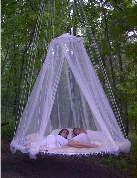 summer decorating with mosquito netting to create protected from bugs shelters Outdoor Canopy Bed, Outdoor Hanging Bed, Hanging Beds, Hanging Bed, Floating Bed, Outdoor Beds, Trampolines, Canopy Bed, Canopy Outdoor