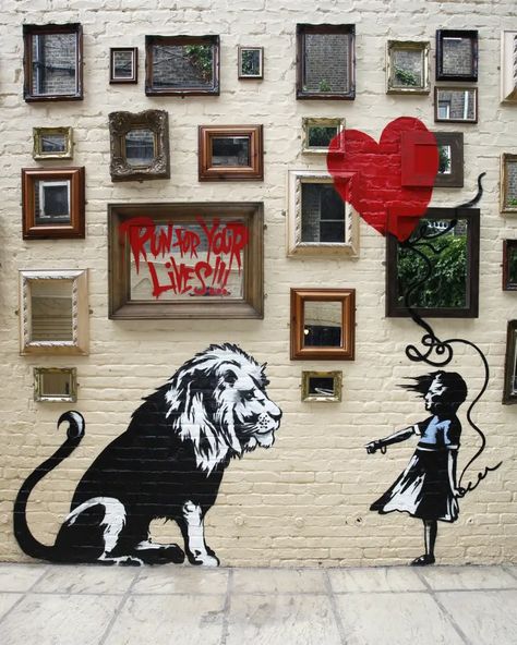 Best Banksy Works Banksy Pictures, Banksy Work, Banksy Mural, Banksy Artwork, Graffiti Pictures, Street Art Banksy, Banksy Graffiti, Banksy Art, Banksy Canvas