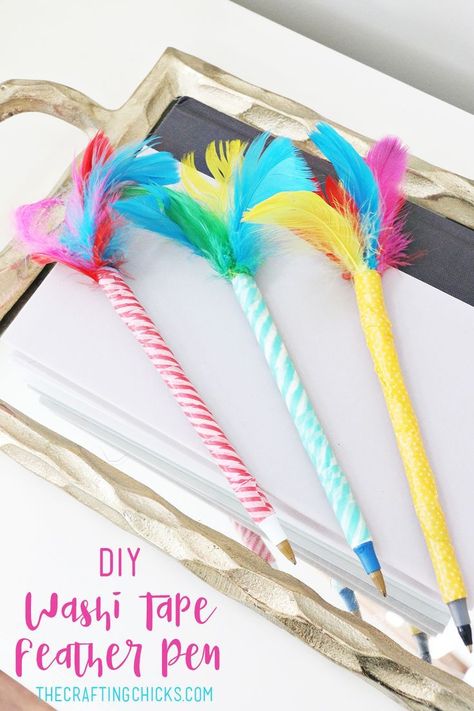 Feather Pens, Pinterest Craft, Simple Thanksgiving, Fancy Pens, Pen Craft, Crafts For Teens To Make, Washi Tape Crafts, Thanksgiving Crafts For Kids, Feather Crafts