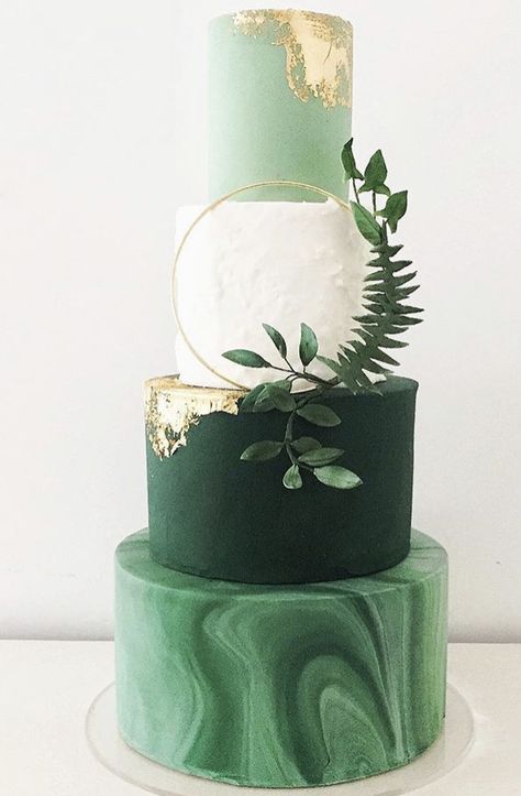 Green And Gold Wedding, Green Wedding Cake, Idee Babyshower, Green Cake, Emerald Green Weddings, Emerald Wedding, Wedding Cake Designs, Greenery Wedding, Pretty Cakes