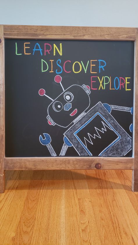 Chalkboard Art For Classroom, Welcome Back To School Chalkboard Art, Classroom Chalkboard Ideas, Back To School Chalkboard Art, Birthday Chalkboard Art, School Chalkboard Art, Computer Theme, Blackboard Drawing, Chalkboard Wall Art