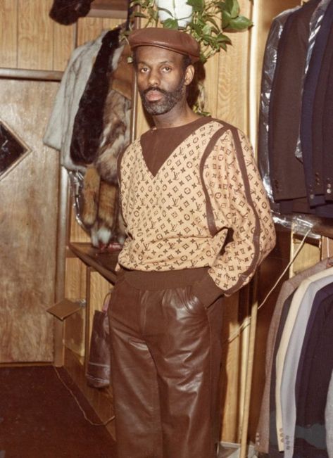 Jamel Shabazz, Look Hip Hop, Pakaian Hipster, Indie Outfits Aesthetic, Aesthetic Outfits Men, Dapper Dan, Aesthetic Dress, Style Hip Hop, American Fashion Designers