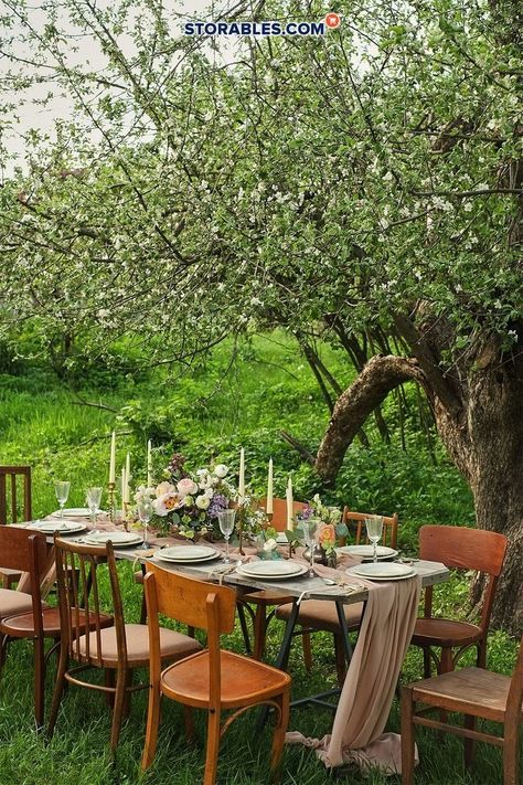 Forest Wedding Reception, Cottage Core Wedding, Small Outdoor Table, Cottagecore Wedding, Forest Cottage, Enchanted Forest Wedding, Cottage Wedding, Outdoor Dinner, Fairy Wedding