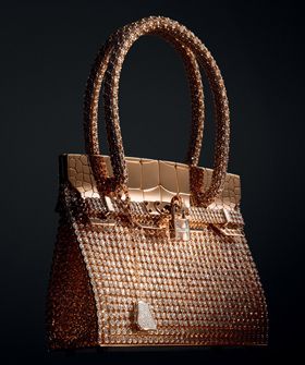 These Birkin Bags Are Made With 2,712 Diamonds, Are Only 6 Inches Tall.  It's ridiculous but oh so pretty Most Expensive Bag, Most Expensive Handbags, Hermes Birkin Handbags, Expensive Bag, Birkin Handbags, Expensive Handbags, Bags And Purses, Pierre Hardy, Kelly Bag