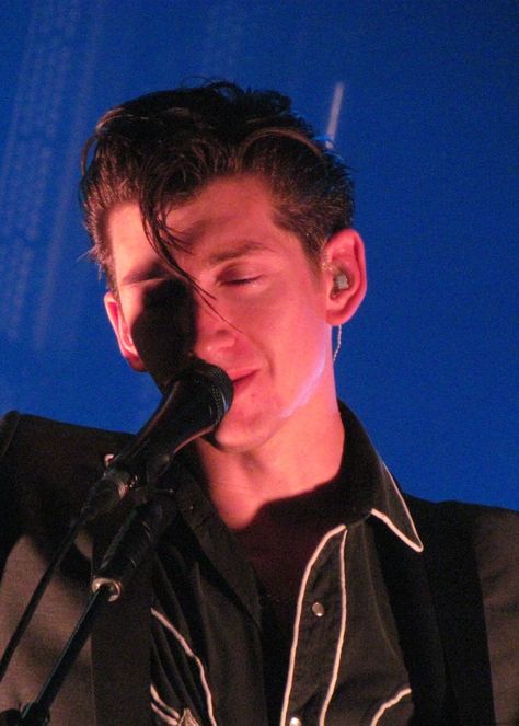 Alex Turner Am 2013, 2013 Alex Turner, Alex Turner 2011 Era, Arctic Monkeys Photoshoot, Young Alex Turner, Alex Turner 2013, Alex Turner 2014, Alex Turner 2016, Alex Turner Hair