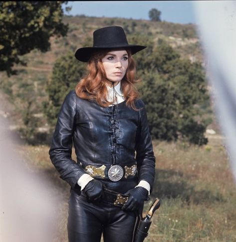 Elsa Martinelli, Belle Starr, Elsa Pictures, Spaghetti Western, Italian Actress, Vintage Cowgirl, Western Women, Raquel Welch, Actrices Hollywood