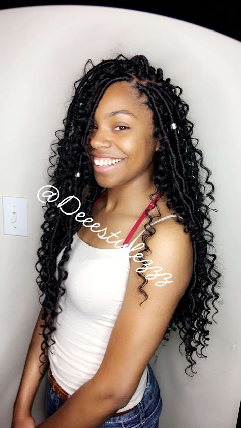 ✨@Glixycarti✨ Black Womens Hairstyles, Hairstyles Weave, New Hairstyles, Faux Locs Hairstyles, All Hairstyles, Boho Braids, Locs Hairstyles, Box Braids Hairstyles, Braids For Black Hair