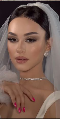 Glam Bride Makeup Hooded Eyes, Civil Wedding Makeup, Party Glam Makeup, Makeup Hooded Eyes, Passenger Princess, Classy Makeup, Prom Eye Makeup, Formal Makeup, Smink Inspiration