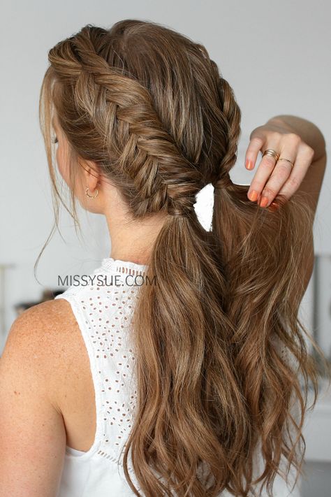 Dutch Fishtail, Dutch Fishtail Braid, Braids Pictures, Fishtail Braid Hairstyles, Fishtail Braids, Double Dutch, Fishtail Braid, Ideas Nails, Penteado Cabelo Curto