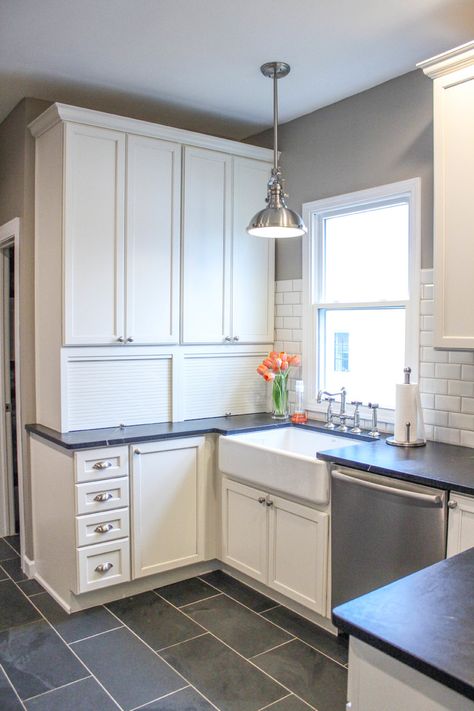 Millsbrae Kitchen Remodel - Farmhouse - Kitchen - Cincinnati - by Essence Design Studio | Houzz Soapstone Kitchen, Kitchen With White Cabinets, White Subway Tile Backsplash, Kabinet Dapur, Outdoor Kitchen Appliances, Herringbone Backsplash, White Appliances, Slate Flooring, Kitchen Floor Tile