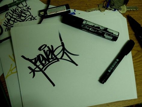 Graffiti Words, Graffiti Writing, Graffiti Tagging, Graffiti Style Art, Graffiti Font, Graffiti Designs, Graffiti Drawing, Graffiti Styles, Graffiti Lettering