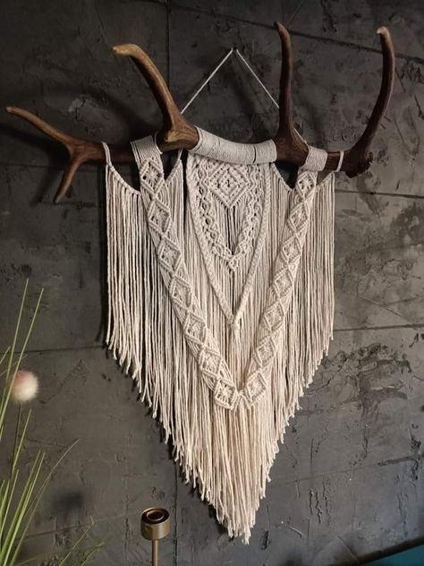 Antler Diy Projects, Antler Macrame, Antler Diy, Antler Wall Hanging, Antler Projects, Extra Large Macrame Wall Hanging, Antler Ideas, Driftwood Macrame, Elk Horn