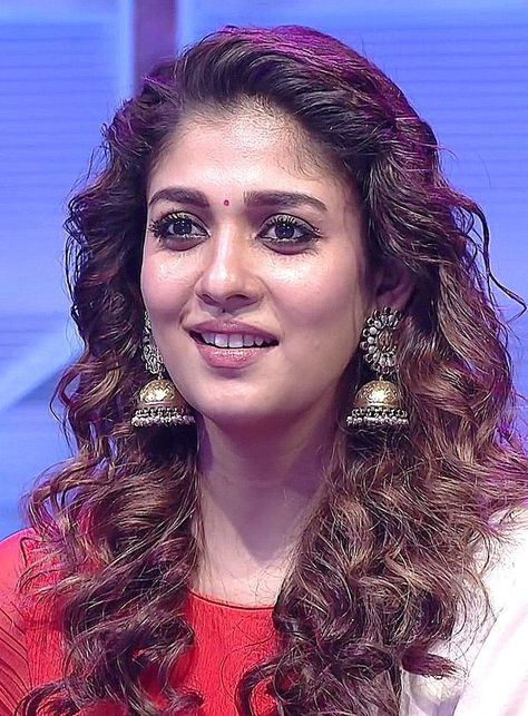 Beautiful And Riveting Expressions Nayanthara Hairstyle, Girl Actors, Best Poses For Photography, Beauty Face Women, Inspirational Celebrities, Indian Actress Hot Pics, Riveting, Beauty Face, Long Hair Styles