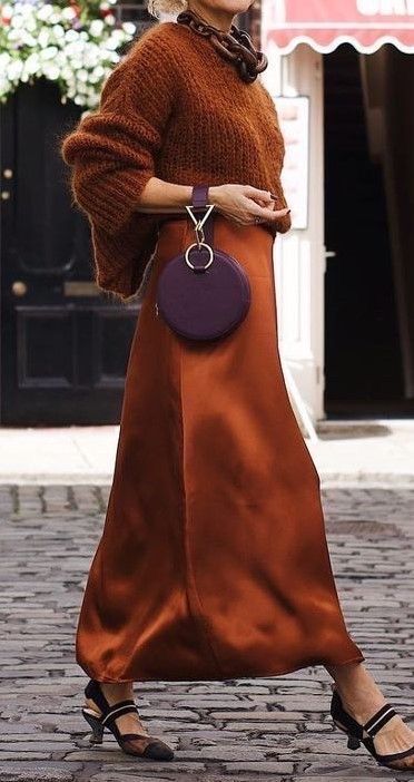 Copper Palette, Modest Street Fashion, Rust And Black, Copper Dress, Color Combinations For Clothes, Purple Outfits, Winter Mode, Trendy Fall Outfits, Fashion Mistakes