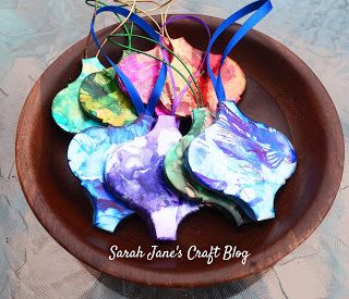 Arabesque Ornaments Diy, Diy Tile Ornaments, Ceramic Tile Ornaments Diy, Christmas Tile Ornaments, Alcohol Ink Ornaments Diy, Ceramic Ornaments Diy Painted, Ceramic Tile Ornaments, Alcohol Ink Christmas Ornaments, Arabesque Tile Ornaments