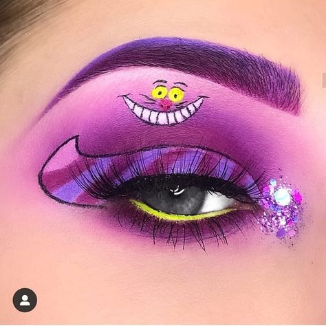 Cheshire Cat Acrylic Nails, Cheshire Cat Eye Makeup, Cute Cheshire Cat Makeup, Alice In Wonderland Eye Makeup, Stitch Disney Makeup, Chesire Makeup, Disney Character Makeup Looks, Disney Makeup Ideas, Disney Makeup Looks