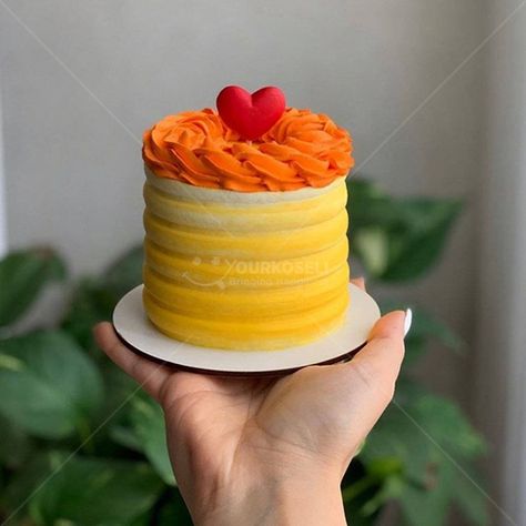 Mini Cake in Nepal | Mini Cake Price in Nepal | Order Online Mini Cakes Orange Birthday Cake, Pig Birthday Cakes, Chocolate Cake Designs, Tiny Cakes, Cake Mini, Minnie Cake, Dessert Smoothie, Mini Tortillas, Simple Cake Designs