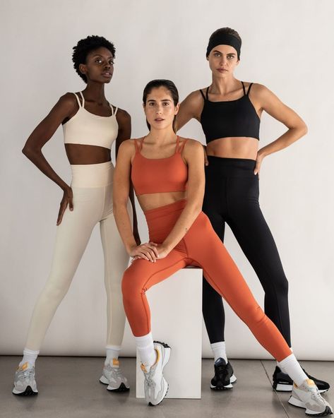 MANOLA on Instagram: “OUR FIRST PRE-ORDER ENDS TONIGHT AT 12PM (CET) – Pre-Order now and get your items in 2 weeks! #MANOLAsouls #sustainableactivewear #MANOLA” Active Wear Photoshoot, Athleisure Photoshoot, Activewear Editorial, Workout Photoshoot, Activewear Photoshoot, Fitness Branding, Gymnastics Hair, Studio Poses, Fitness Photoshoot