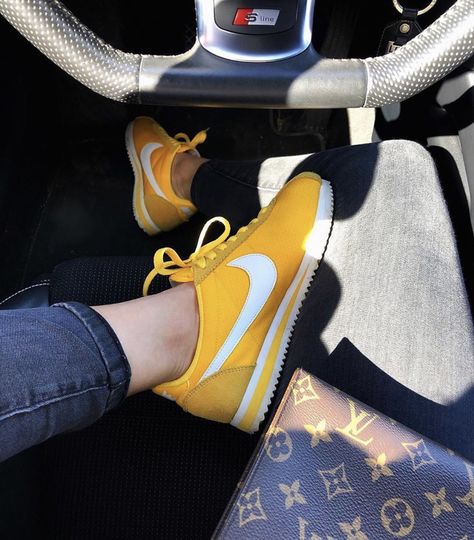 Cortez Sneakers, Chicks In Kicks, Fendi Sneakers, Good Shoes, Nike Classic Cortez, Classic Cortez, Valentino Designer, Nike Classic, Nike Trainers