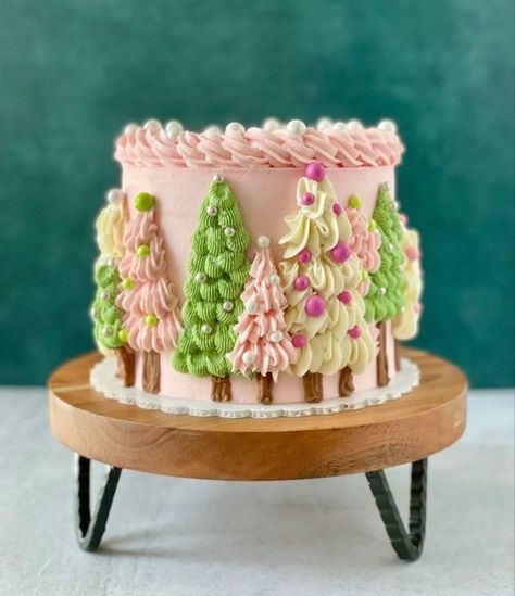 Lambeth Cakes, Christmas Cake Ideas, Christmas Birthday Cake, Pastry Ideas, Cake Basket, Cake Pics, Simple Cakes, Christmas Eats, Christmas Themed Cake